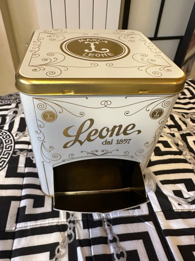 Scatola Leone vintage metallo da collezione