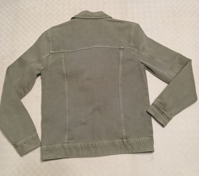 Chaqueta vaquera verde militar