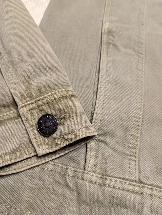 Chaqueta vaquera verde militar