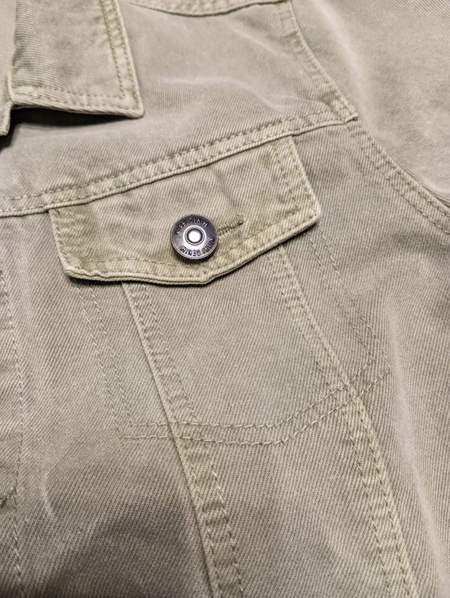 Chaqueta vaquera verde militar