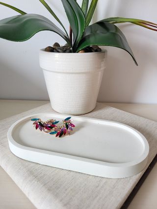 Bandeja Ovalada - resina ecológica blanca