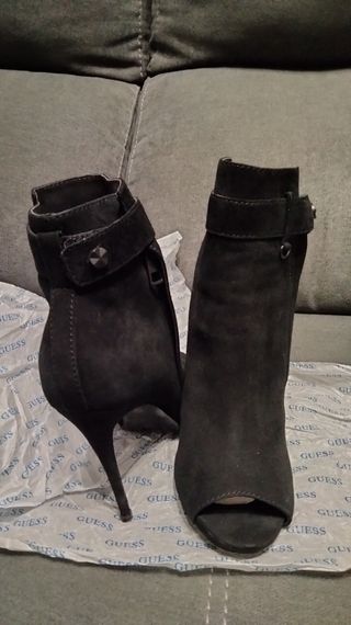 Botines Guess negros - tacón alto