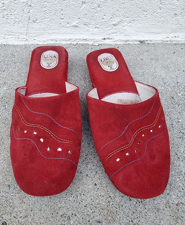 Pantofole vintage in pelle scamosciata