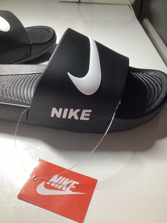 Chanclas Nike negras nuevas