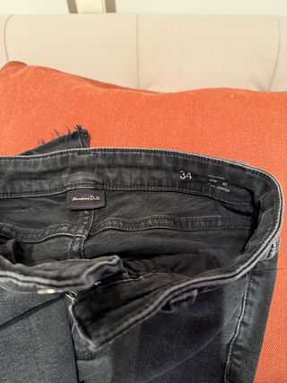 Vaqueros Massimo Dutti negros