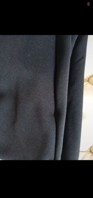 Pantaloni neri con cut-out