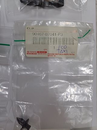 Toyota VERSO 2013. TAPON LLANTA