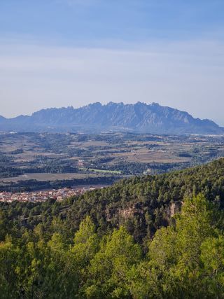 Terreno con vistas a Montserrat