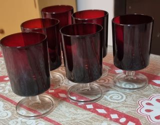6 Vasos  de Vino Rojo Vintage