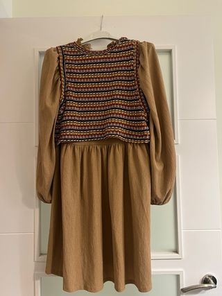 Vestido marrón y multicolor