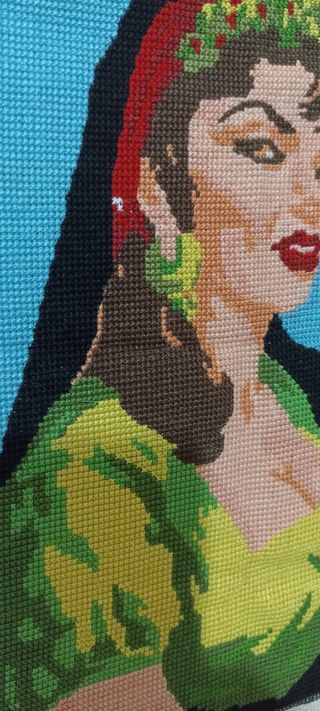 tela ricamata a mano