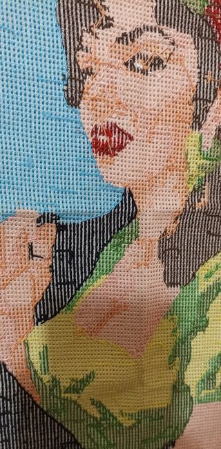 tela ricamata a mano