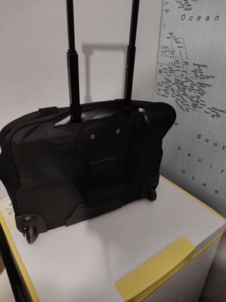Maletín VGS negro con ruedas