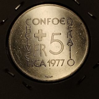 Moneda Suiza 5 Francos 1977 Pestalozzi
