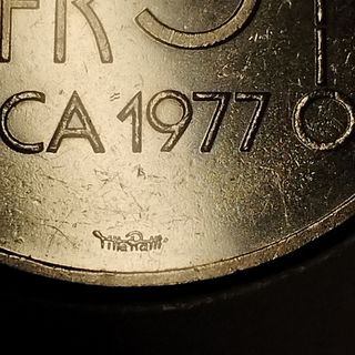 Moneda Suiza 5 Francos 1977 Pestalozzi