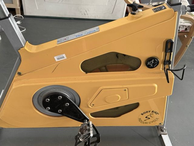 Bicicleta estática profesional Body Bike