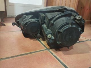 Faro delantero VW Golf V