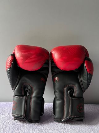 Guantes boxeo VENUM ELITE 3.0 rojos