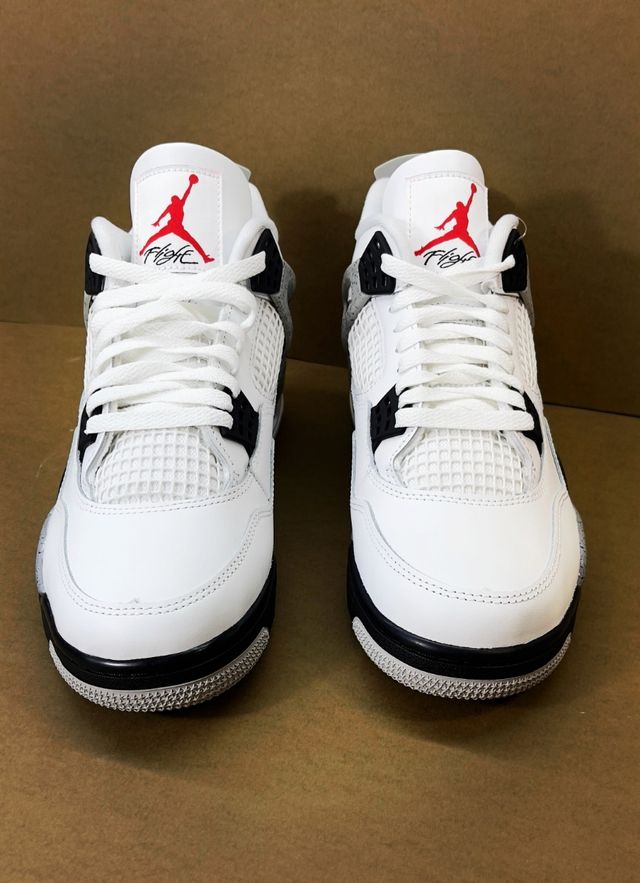 Air Jordan 4 Retro 'White Cement'