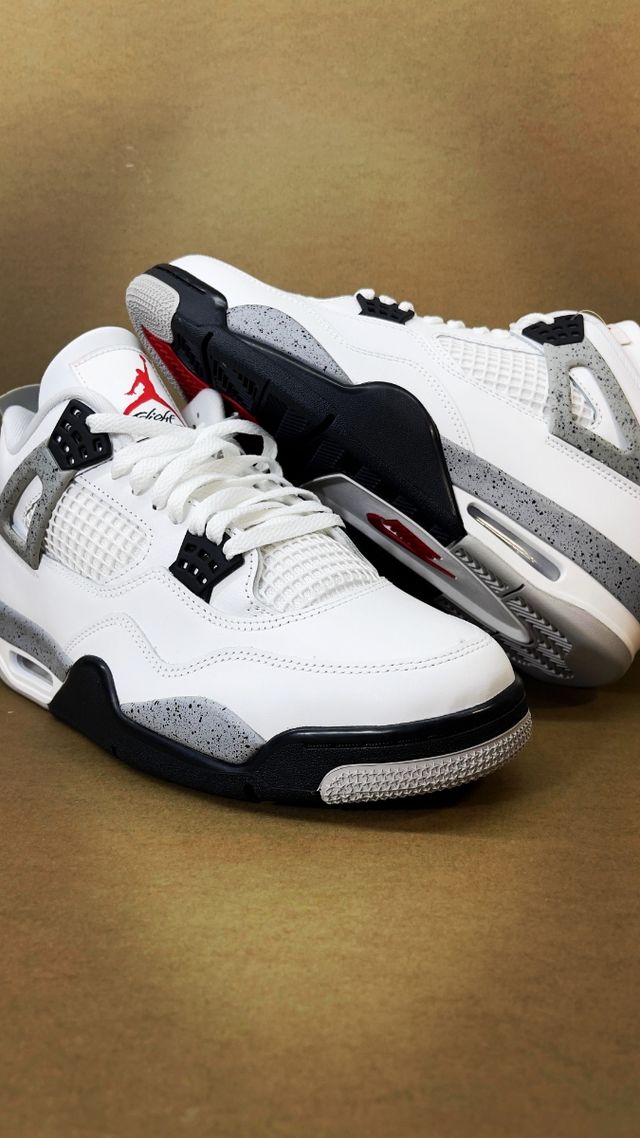 Air Jordan 4 Retro 'White Cement'