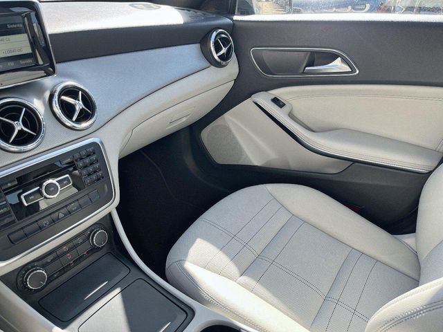 Mercedes-Benz CLA 200 d