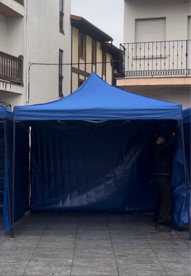 Ventas de Carpas Plegables - Azul y Blanca