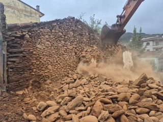 SE VENDE PIEDRA DE PIZARRA NATURAL DE CASA HURDES