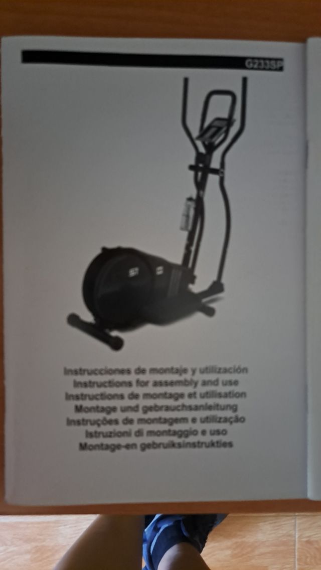 Bicicleta elíptica BH G233SP apenas usada.