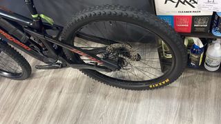 Megamo crave carbono 21kg 980w/h orbea rise wild