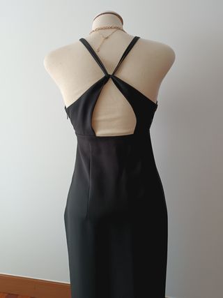 Vestido midi Zara negro
