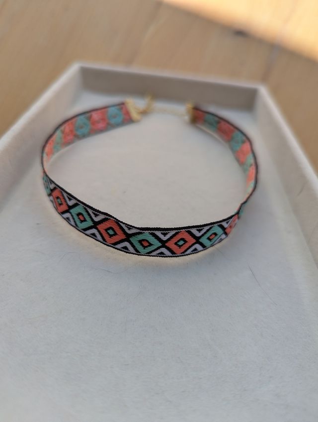 Choker geométrico multicolor