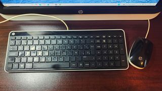 Ordenador de sobremesa AIO HP 22-3103ns AMD A66310