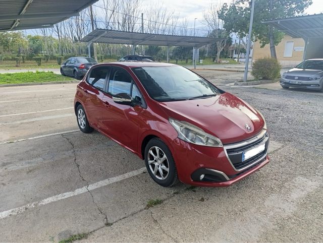 Peugeot 208 2015