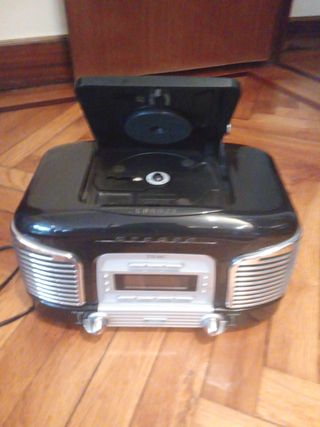 Radio CD Portátil Retro