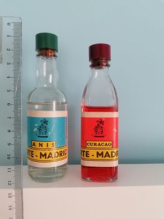 2 spiriti in miniatura: Anis e Curacao