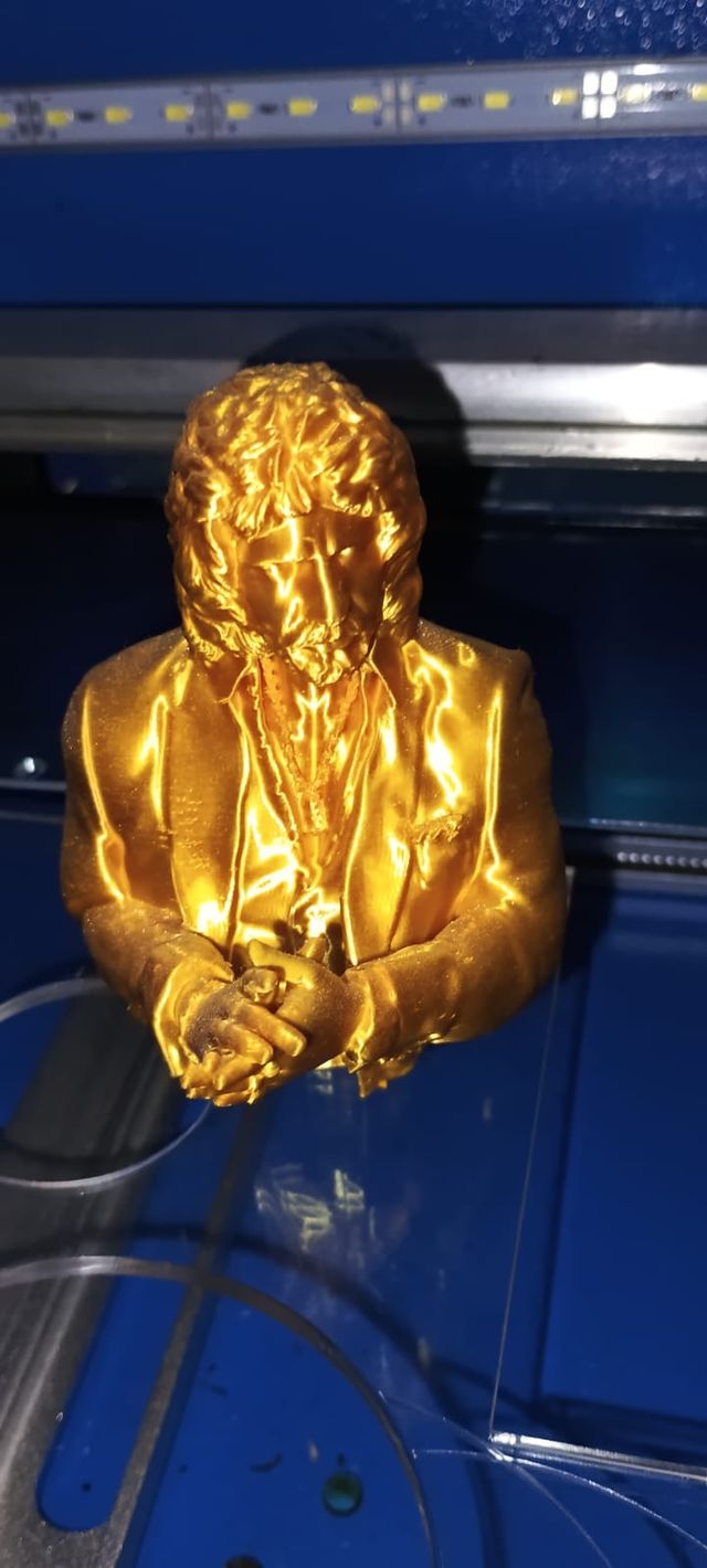 Busto de Camarón de la Isla.