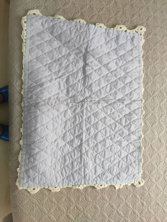 Cubrecama crochet bebé Medidas   70x54