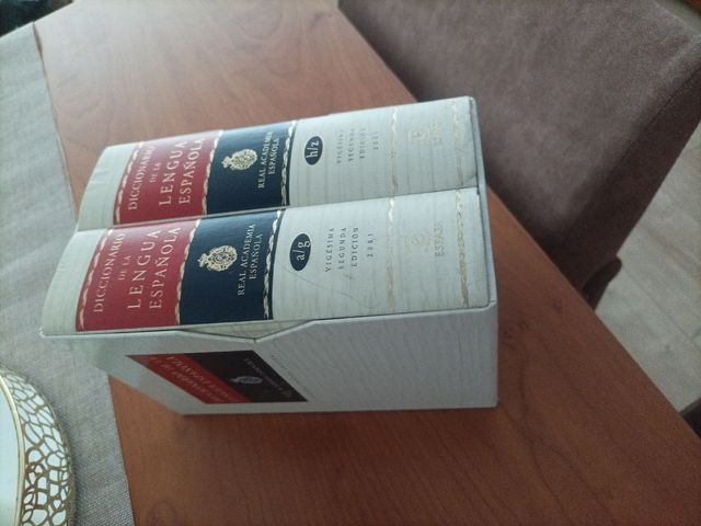 Diccionario De La Lengua Epanola: Real Academia Espanola (2 Vols)