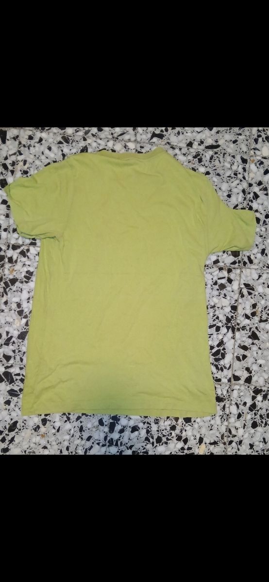 Camiseta Nike verde oliva