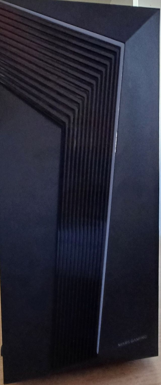 CAJA GAMING MC-X7 + FUENTE DE ALIMENTACION