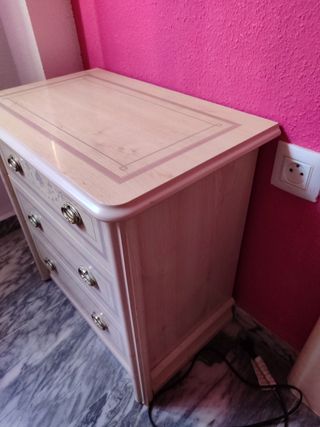 Mesita noche - 3 cajones