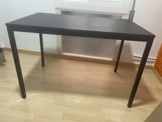 Ikea sandsberg Mesa negra metalica
