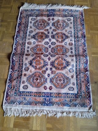 Alfombras de lana beige