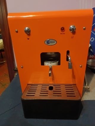 Macchinetta caffè Gimas
È alla frutta 