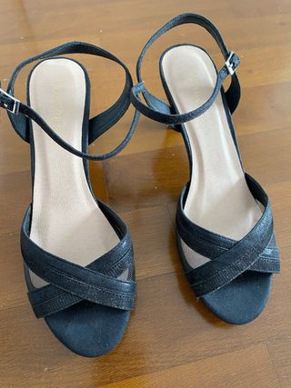 Sandalias de fiesta. Tacones 8.5 cm. talla 38