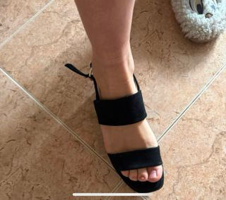 Sandalias cuña negras