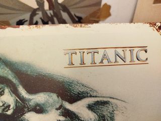 Cartulina Dibujo Rose Desnuda con el Diamante