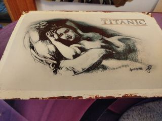 Cartulina Dibujo Rose Desnuda con el Diamante