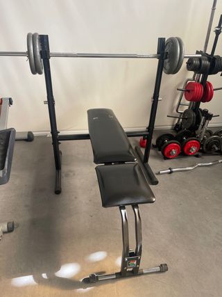 Gimnasio completo barras discos maquinas pesas rem