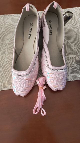 Manoletinas Joy Hong rosas, talla 40